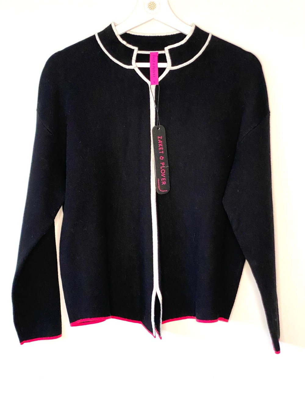 Zaket & Plover Black Contrast Trim Women's Cardigan